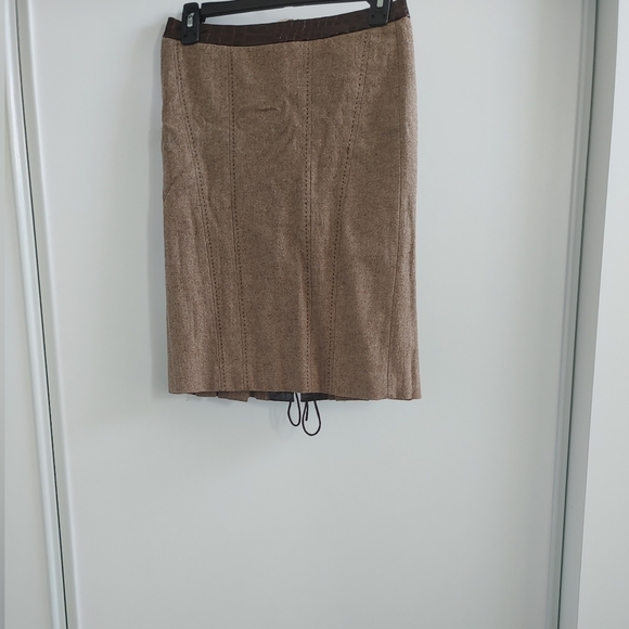 Bebe Vintage Pencil skirt with Lace up patent leather trim - Picture 1 of 4